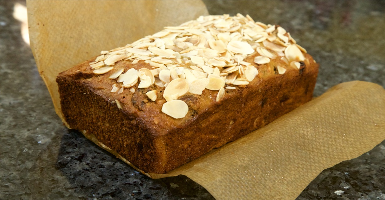 Exquisite and healthy date loaf